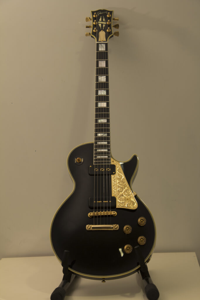 hand engraved Les Paul custom guitar engraved by Michael Cirelli